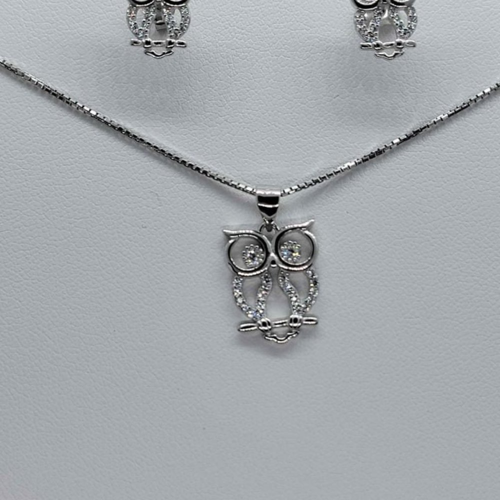 Sterling Silver 925 OWL with cz stones earrings and necklace set - Picture 3 of 4